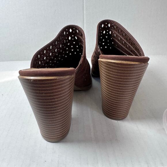 NWOT A.N.A Hilo chocolate laser cut pointed toe dress mules size 9 - Picture 3 of 7